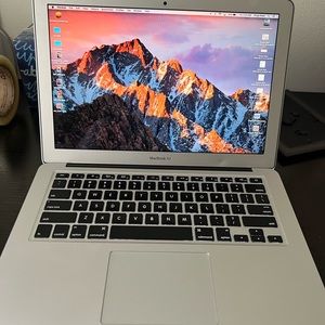 MacBook Air early 2015, 13.3 inches, 128 gb
